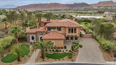 7 Costa Del Sol Court, Henderson