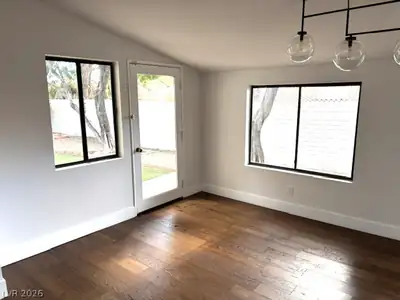 2101 Calle De Espana Dining Area
