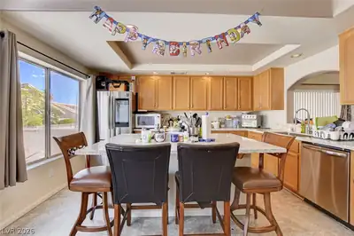 8720 Dusty Wagon Avenue Kitchen