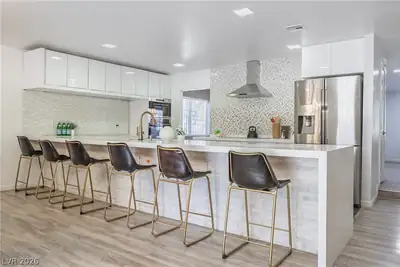 2221 Mohawk Street Kitchen