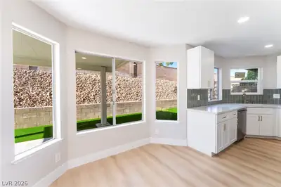 1517 Kirby Drive Dining Area