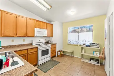 2786 Rungsted Street Kitchen