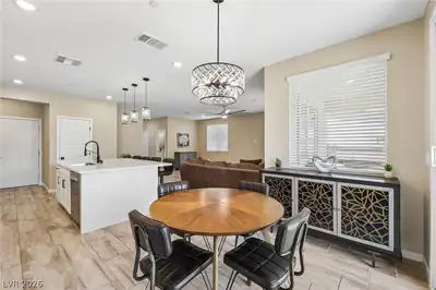 194 Viento Ridge Street Dining Area
