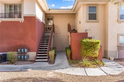 1012 Domnus Lane 102 