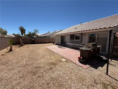 3926 Coleman Street Yard