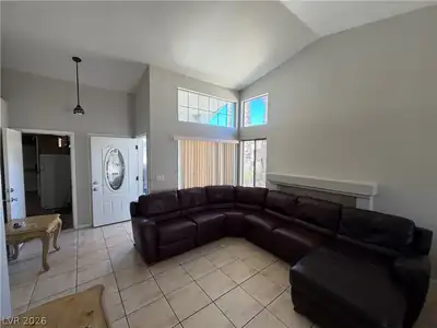 3926 Coleman Street Living Room