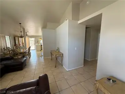 3926 Coleman Street Living Room