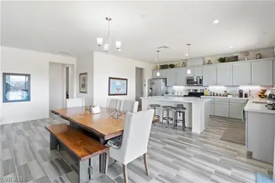 4420 North Bonita Vista Street Dining Area