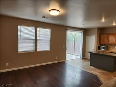 6338 Alpine Tree Avenue Living Room