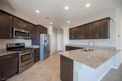 8967 Drummer Bay Avenue Kitchen