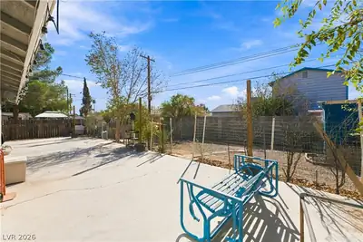 4517 Mark Avenue Patio