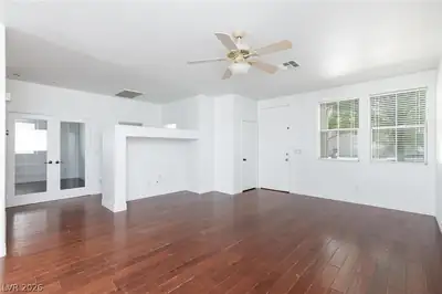 8212 Calico Wind Street Living Room