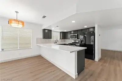 9413 Valencia Canyon Drive, Las Vegas, NV 89117 Kitchen