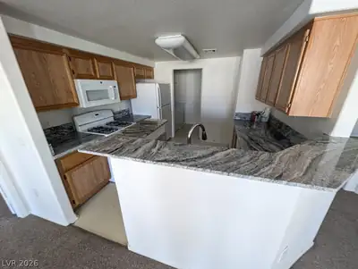 10550 West Alexander Road 2117 Kitchen