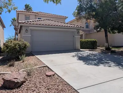 8913 Perfect Diamond Court Front of Structure