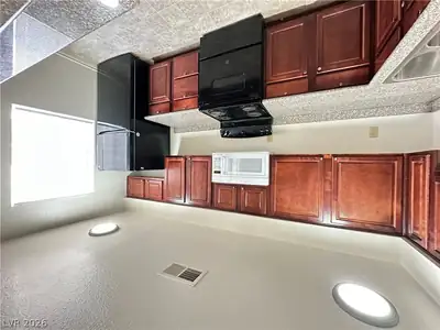 5300 Indian River Drive 260 Kitchen