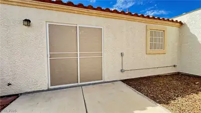 5425 Comchec Way 103 Patio