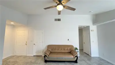 5425 Comchec Way 103 Living Room