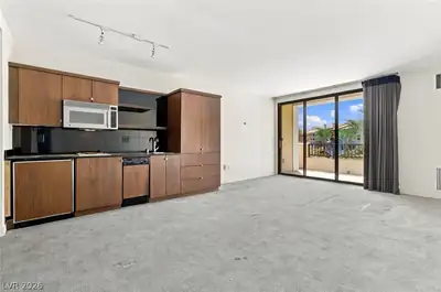 29 Montelago Boulevard 237 Living Room