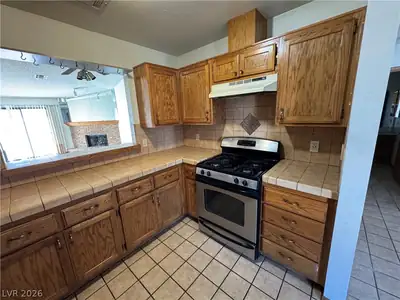 328 Caracas Drive Kitchen