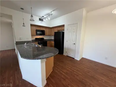 50 Aura De Blanco Street 9102 Kitchen