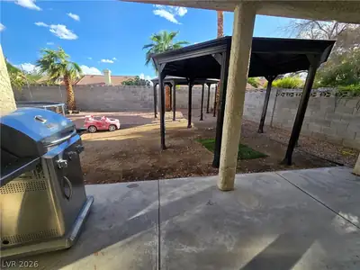 6413 Sterling Springs Parkway Patio