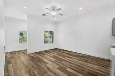 11469 Vibrant Heights Drive Living Room