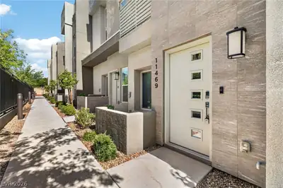 11469 Vibrant Heights Drive Las Vegas, NV 89135