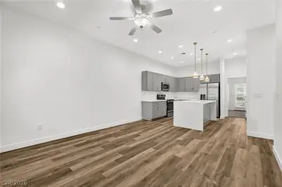 11469 Vibrant Heights Drive Kitchen