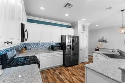 2507 Jada Drive Kitchen