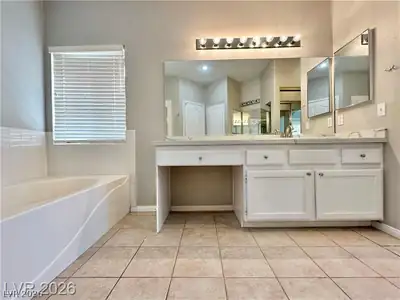 8316 Windchase Avenue Primary Bathroom