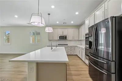 748 Omaggio Place, Henderson, NV 89011 Kitchen