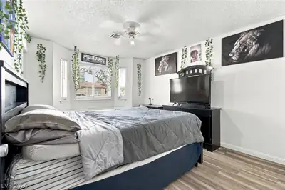 1930 Shadow Mountain Place Bedroom