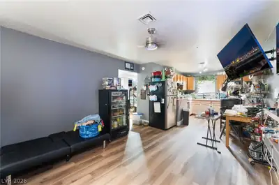 828 Sagman Street Kitchen