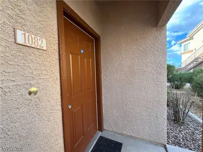 1050 East Cactus Avenue 1082 