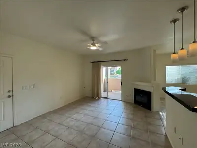 1050 East Cactus Avenue 1082 