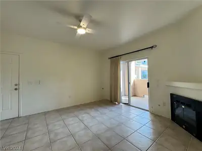 1050 East Cactus Avenue 1082 