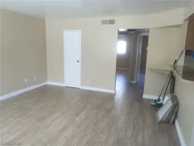 4930 Stanley Avenue Living Room