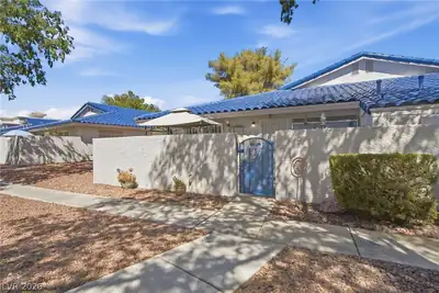 2121 Willowbury Drive C Las Vegas, NV 89108