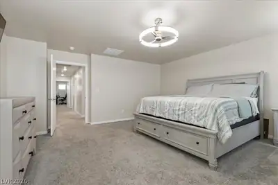 3759 North Andorian Avenue Bedroom
