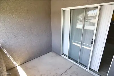 5055 West Hacienda Avenue 2017 Patio