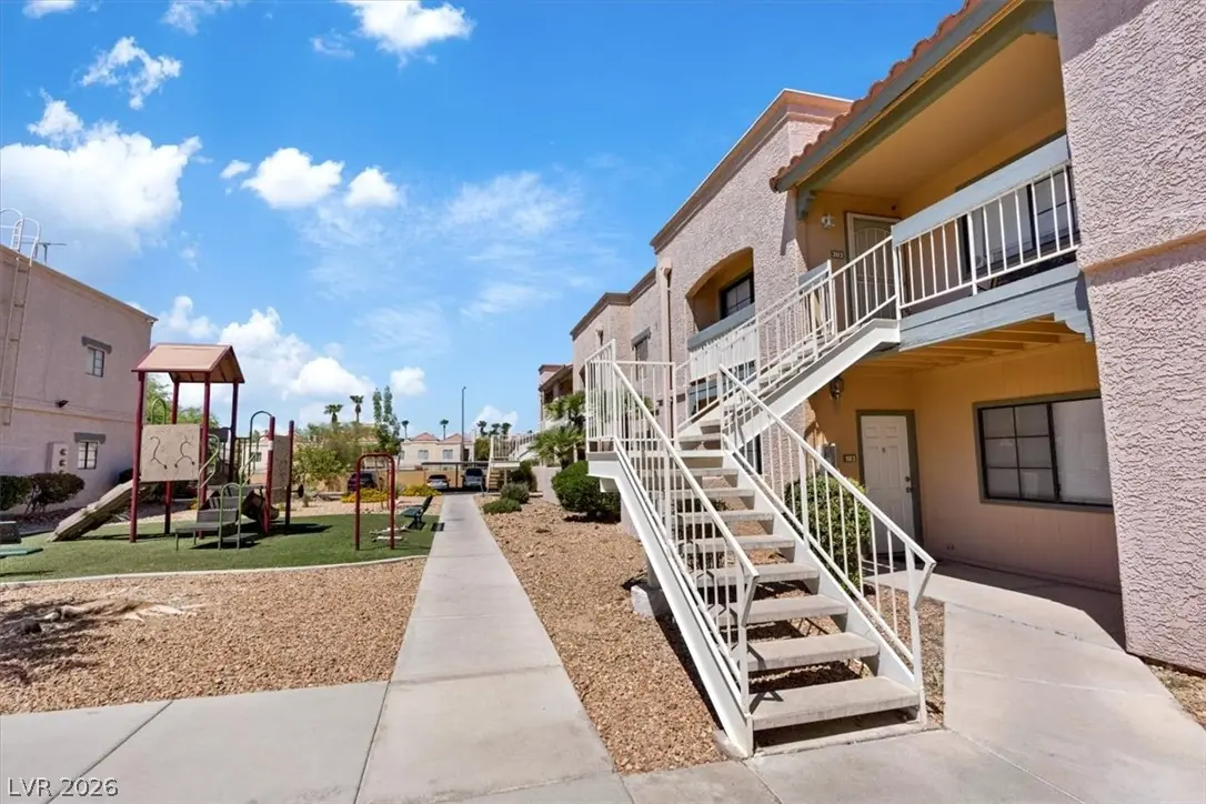 5154 South Jones Boulevard 203