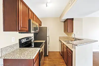 5154 South Jones Boulevard 203 Kitchen