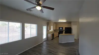 2920 BRIDLETON Avenue Dining Area