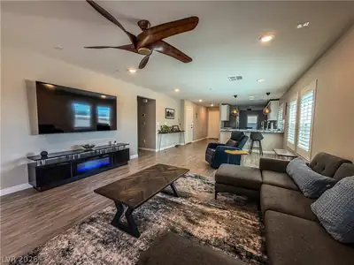 9445 Doe Mountain Court Living Room