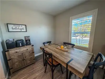 9445 Doe Mountain Court Dining Area