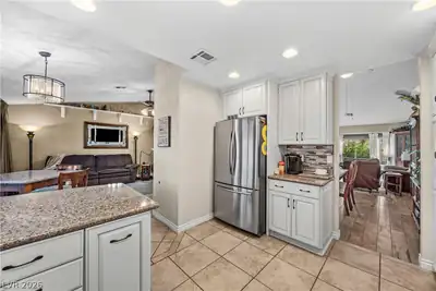 3729 Rockland Drive Kitchen
