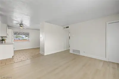 6100 Preston Circle, Las Vegas, NV 89107 