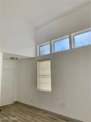 1848 Thunder Mountain Drive Living Room