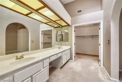 4319 Cherrystone Court, Las Vegas, NV 89121 Primary Bathroom